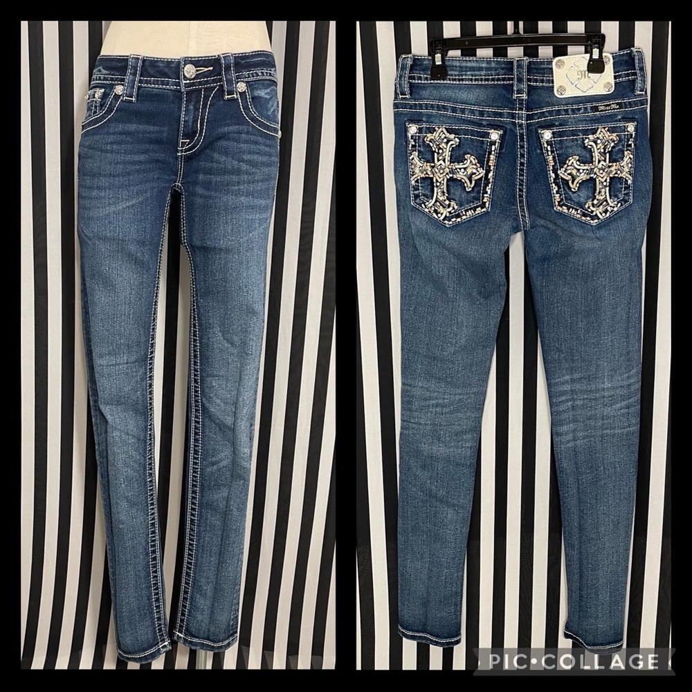 Miss Me Jeans Signature Skinny Crosses on pockets Size 26